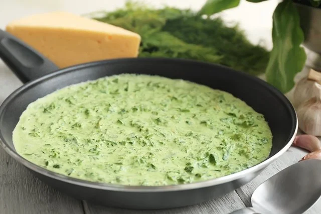  Creamy homemade  spinach dip recipe 